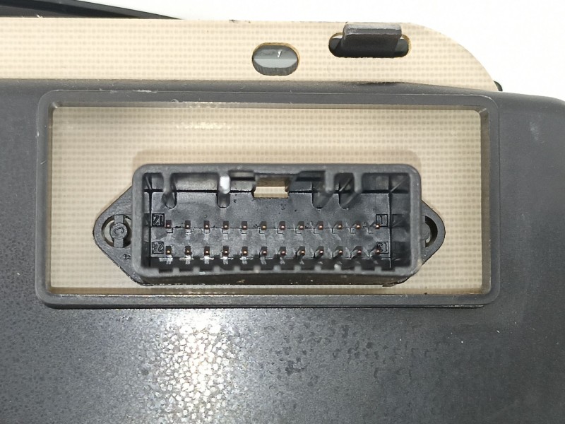 Recambio de cuadro instrumentos para dacia logan 1.5 dci referencia OEM IAM 8200650541  