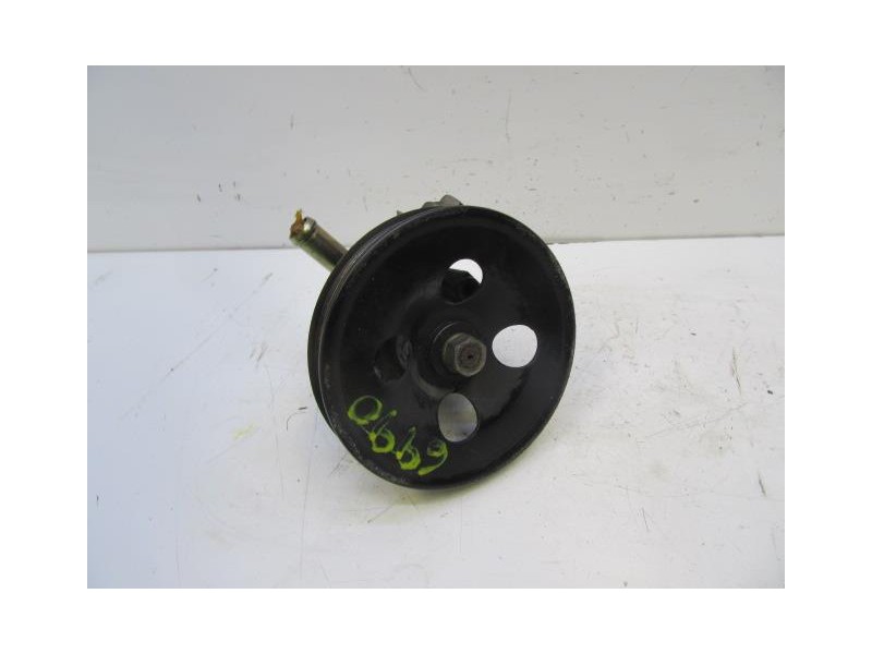 Recambio de bomba dirección : mitsubishi galant : 2.0 g (135,96cv) [1997] para mitsubishi galant 2.0 g referencia OEM IAM 712870