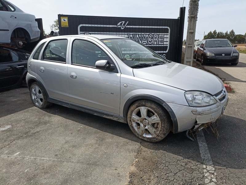 opel corsa c del año 2003