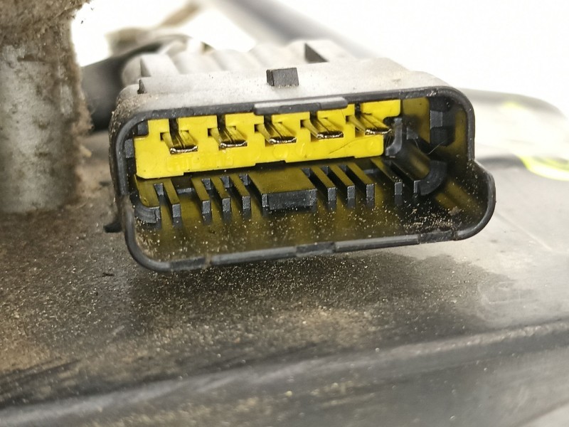 Recambio de motor limpia delantero para dacia logan 1.5 dci referencia OEM IAM 8200209866 TGE432MK5 64343295