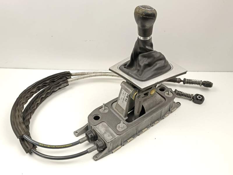 Recambio de palanca cambio manual para audi a3 (8p1) 2.0 tdi 16v referencia OEM IAM 1K0711049AT  