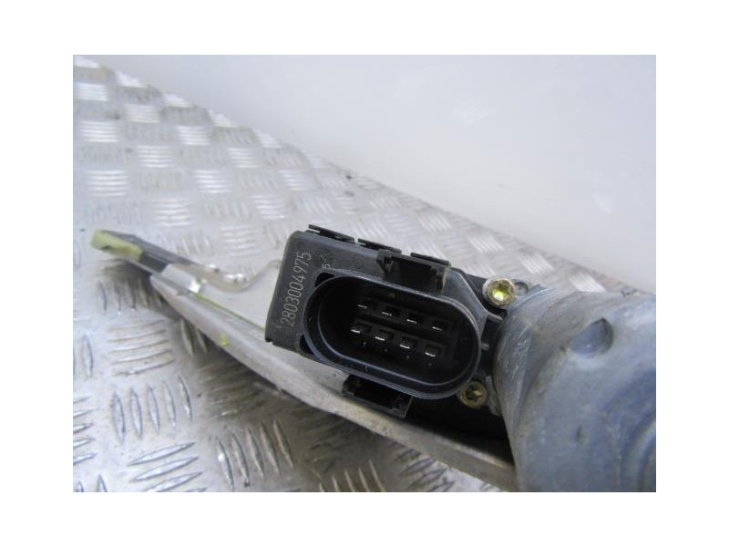 Recambio de elevalunas elec. tra. izq. : audi a6 : 2.5 tdi [1999] para audi a6 2.5 tdi referencia OEM IAM 2803004975  