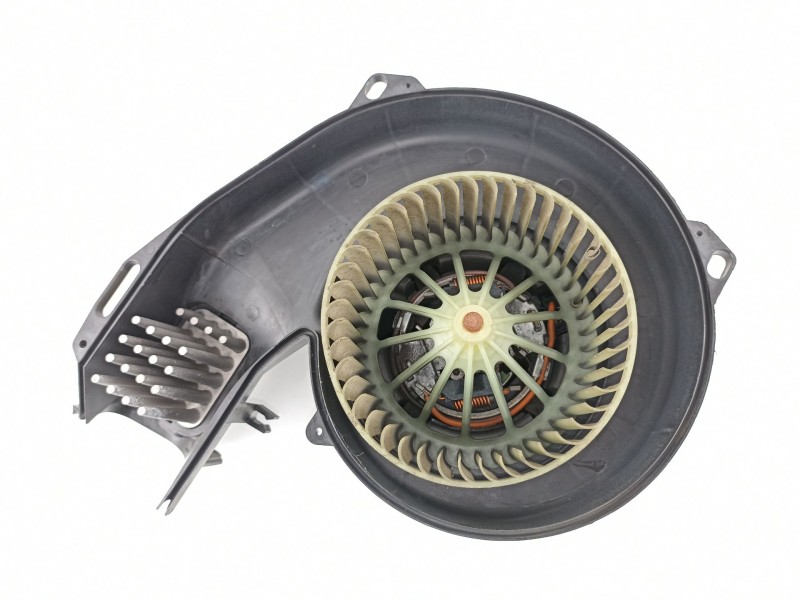 Recambio de motor calefaccion para opel meriva 1.7 16v cdti referencia OEM IAM 13124703 93446 