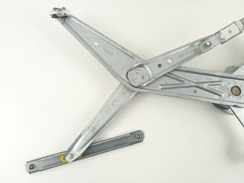 Recambio de elevalunas delantero derecho para opel meriva 1.7 16v cdti referencia OEM IAM 93362662 400719G 93389552