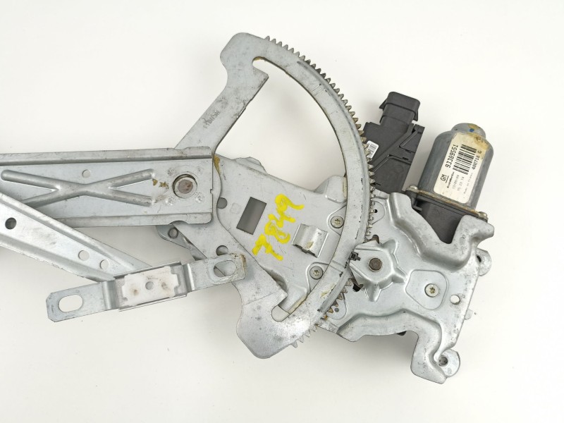 Recambio de elevalunas delantero izquierdo para opel meriva 1.7 16v cdti referencia OEM IAM 93362661 400718G 93389551
