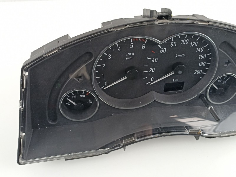Recambio de cuadro instrumentos para opel meriva 1.7 16v cdti referencia OEM IAM 13173381XT 87001437 110080162026