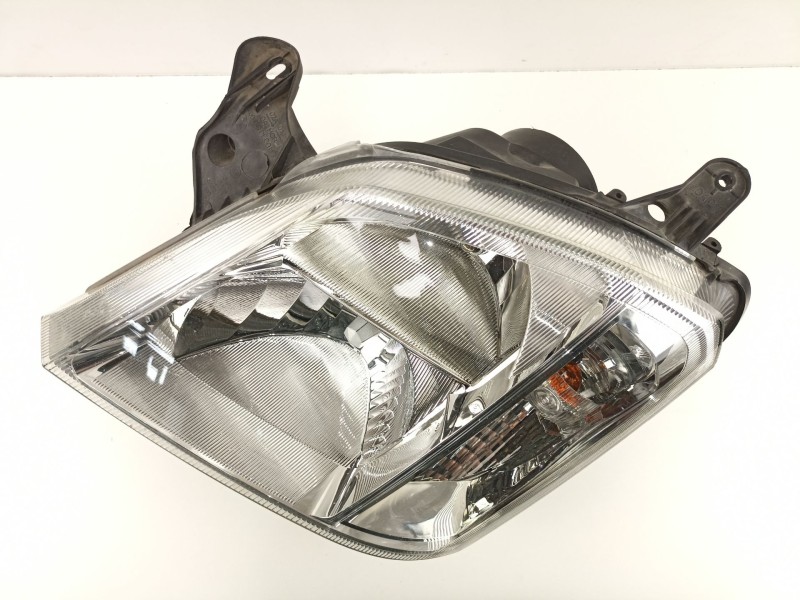 Recambio de faro izquierdo para opel meriva 1.7 16v cdti referencia OEM IAM 1216153 088511 93321052