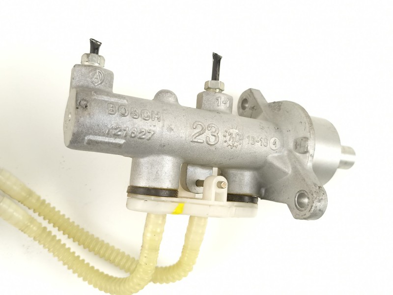 Recambio de bomba de freno para opel meriva 1.7 16v cdti referencia OEM IAM 558182 3206716 93323045