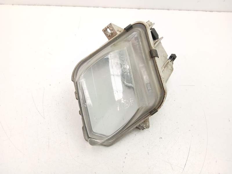 Recambio de antiniebla izquierdo para iveco daily iii furgoneta 29 l 11 v referencia OEM IAM 500320685 0305058001 