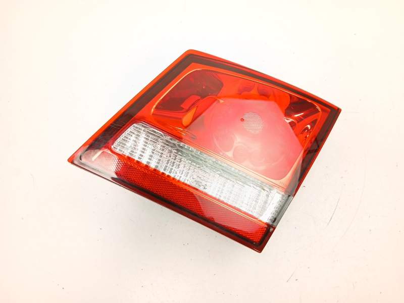 Recambio de piloto porton derecho para fiat freemont (345_) 2.0 jtd referencia OEM IAM 68078516AE  