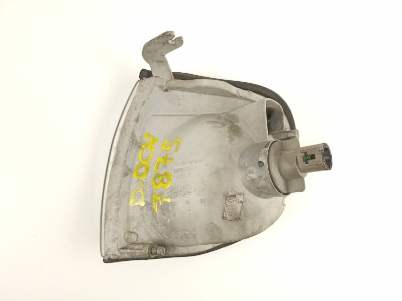 Recambio de piloto delantero derecho para nissan serena (c23m) 2.3 invitation d referencia OEM IAM 261309C000 082151574RF 