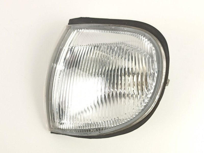 Recambio de piloto delantero izquierdo para nissan serena (c23m) 2.3 invitation d referencia OEM IAM 261359C000 082151574LF 