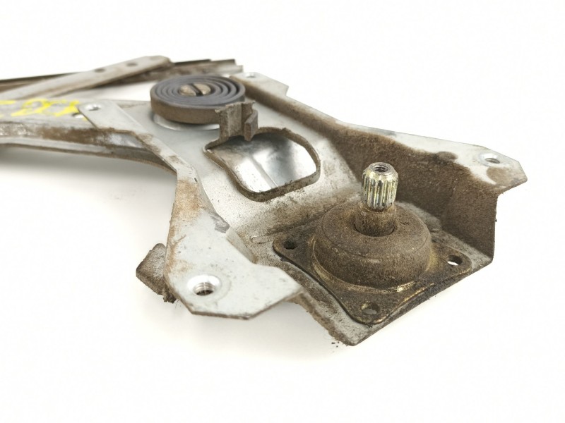 Recambio de elevalunas trasero derecho para nissan serena (c23m) 2.3 invitation d referencia OEM IAM 827200C301  