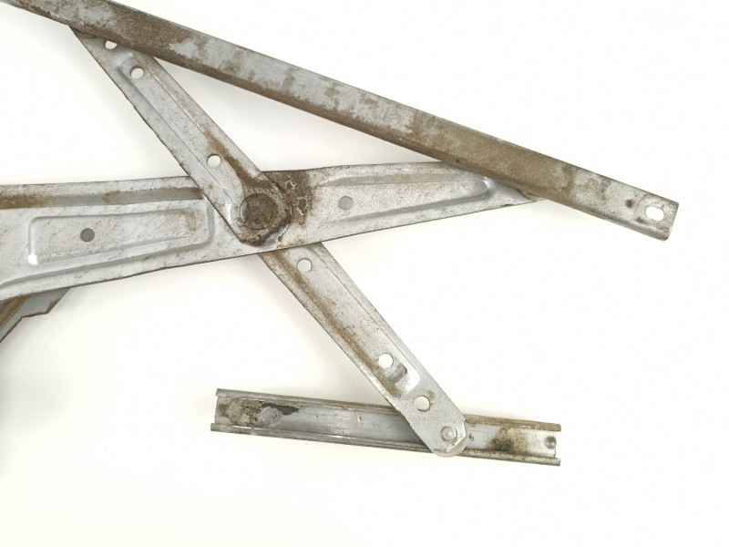 Recambio de elevalunas trasero derecho para nissan serena (c23m) 2.3 invitation d referencia OEM IAM 827200C301  