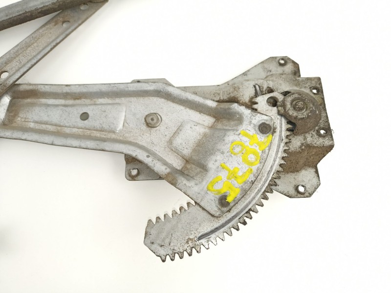 Recambio de elevalunas trasero izquierdo para nissan serena (c23m) 2.3 invitation d referencia OEM IAM 827210C001  