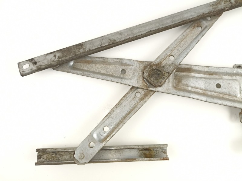 Recambio de elevalunas trasero izquierdo para nissan serena (c23m) 2.3 invitation d referencia OEM IAM 827210C001  