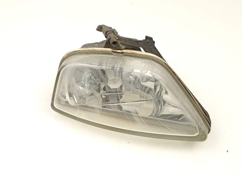 Recambio de antiniebla izquierdo para ford focus (daw, dbw) 1.8 di / tddi referencia OEM IAM 2M5115201AH  