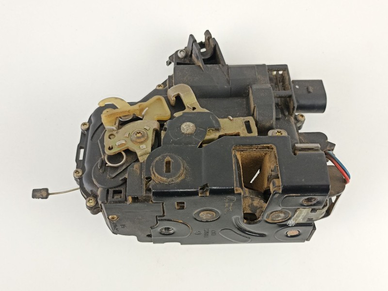 Recambio de cerradura puerta trasera izquierda para seat toledo (1m2) 1.9 tdi referencia OEM IAM 3B4839015  