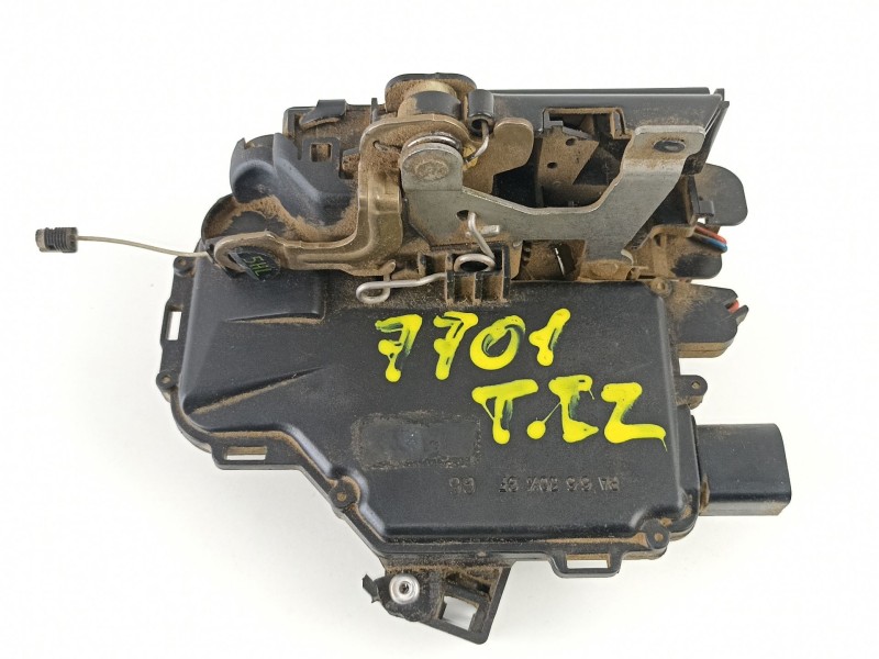 Recambio de cerradura puerta trasera izquierda para seat toledo (1m2) 1.9 tdi referencia OEM IAM 3B4839015  