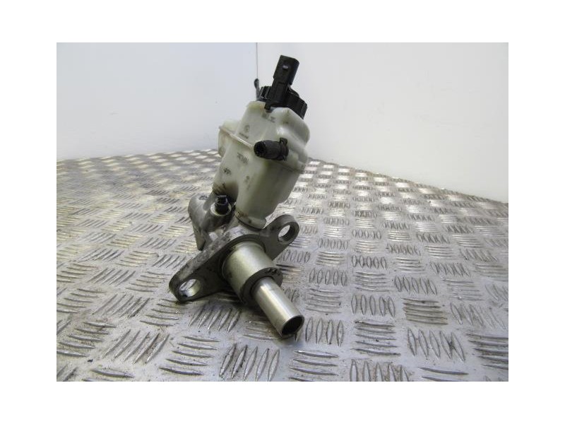 Recambio de bomba de freno : volkswagen golf : 2.0 tdi v (140 cv) 6v [2006] para volkswagen golf 2.0 tdi v (140 cv) 6v referenci