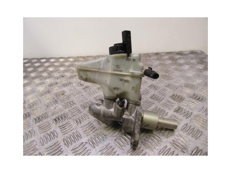 Recambio de bomba de freno : volkswagen golf : 2.0 tdi v (140 cv) 6v [2006] para volkswagen golf 2.0 tdi v (140 cv) 6v referenci