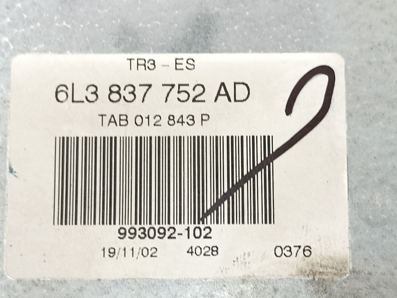 Recambio de elevalunas delantero derecho para seat ibiza (6l1) 1.9 tdi referencia OEM IAM 6L3837756H 6Q2959801A 6L3837752AD