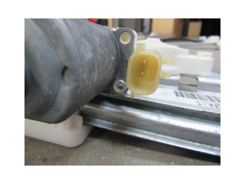 Recambio de elevalunas elec. tra. izq. : jeep patriot : 2.0 tdi [2010] para jeep patriot 2.0 tdi referencia OEM IAM   