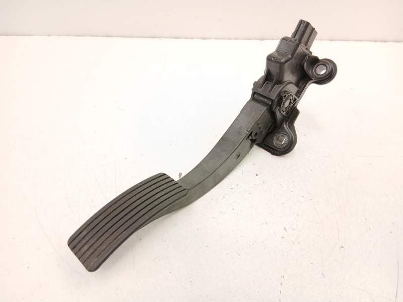 Recambio de potenciometro aceleracion para fiat freemont (345_) 2.0 jtd referencia OEM IAM 04891585AE  K04891585AE