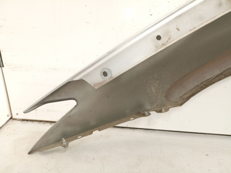 Recambio de aleta delantera derecha para renault laguna grandtour iii dynamique referencia OEM IAM 631000017R  