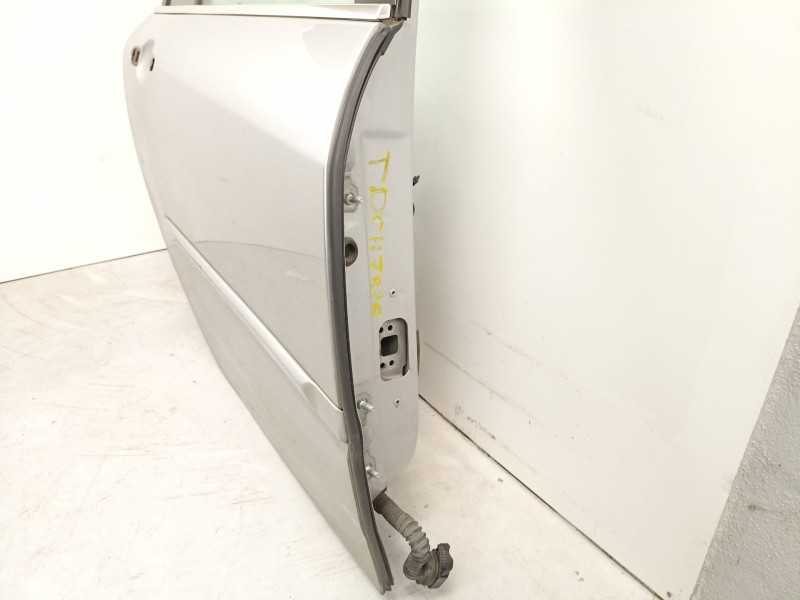 Recambio de puerta trasera derecha para renault laguna grandtour iii dynamique referencia OEM IAM 821120002R  