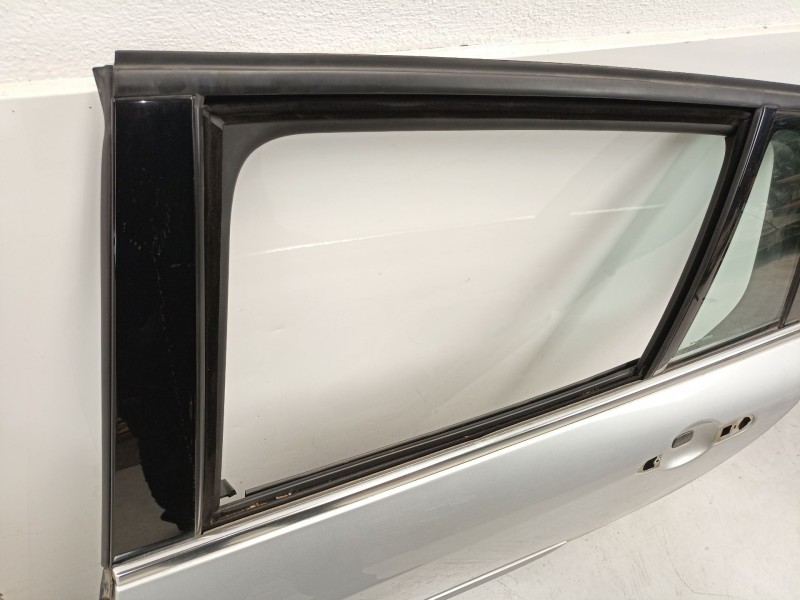 Recambio de puerta trasera izquierda para renault laguna grandtour iii dynamique referencia OEM IAM 821130002R  