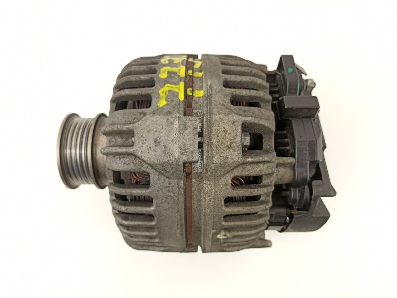 Recambio de alternador para opel astra h berlina 1.6 16v referencia OEM IAM 55556067 0124425020 6204205