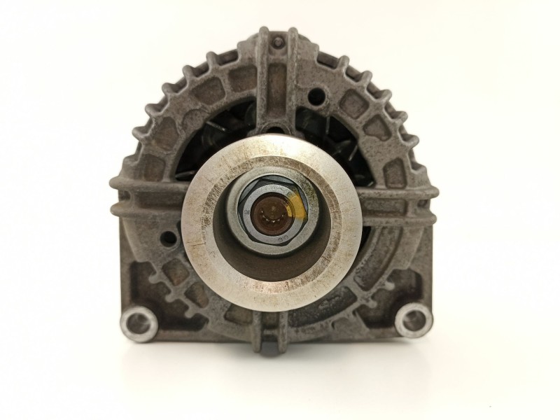 Recambio de alternador para opel astra h berlina 1.6 16v referencia OEM IAM 55556067 0124425020 6204205
