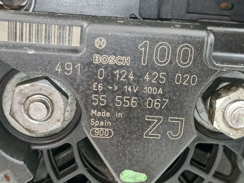 Recambio de alternador para opel astra h berlina 1.6 16v referencia OEM IAM 55556067 0124425020 6204205