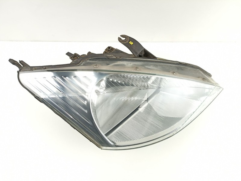 Recambio de faro derecho para ford focus sedán (dfw) 1.6 16v referencia OEM IAM 1M5113005FA  1152096