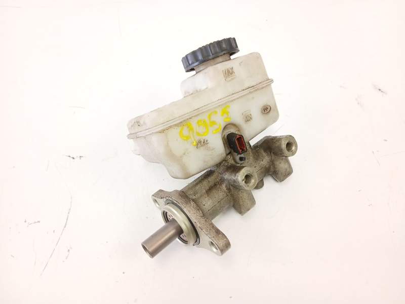 Recambio de bomba de freno para nissan navara np300 (d40) 2.5 dci 4wd referencia OEM IAM 46010EB326  