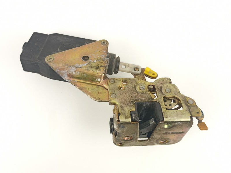 Recambio de cerradura puerta trasera derecha para volvo s40 berlina 1.9 turbodiesel referencia OEM IAM 30850811  