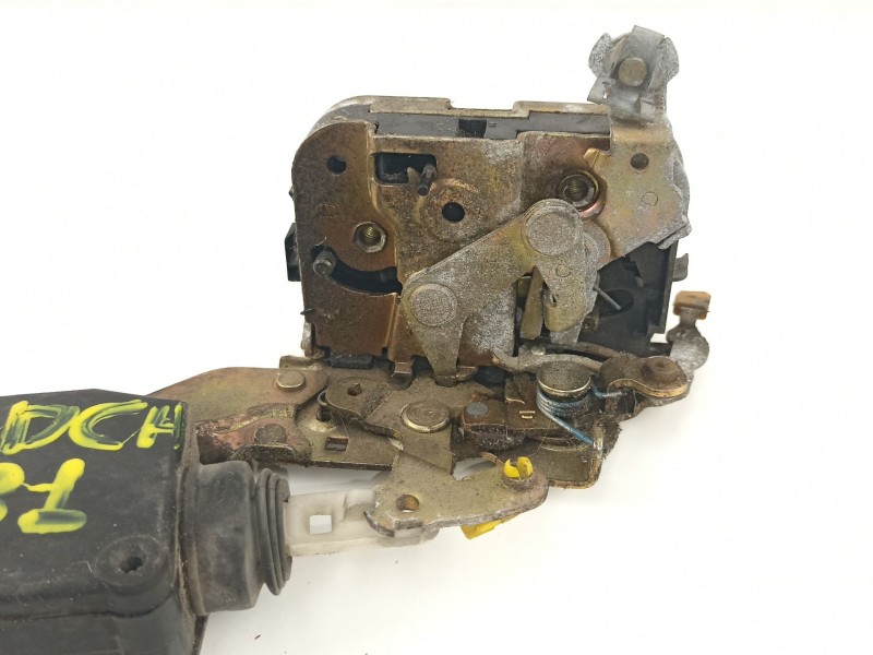 Recambio de cerradura puerta trasera derecha para volvo s40 berlina 1.9 turbodiesel referencia OEM IAM 30850811  