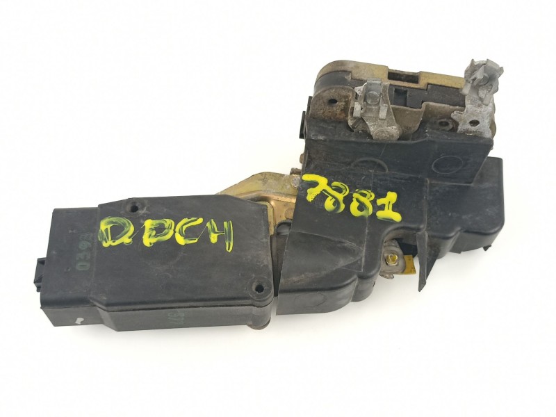 Recambio de cerradura puerta delantera derecha para volvo s40 berlina 1.9 turbodiesel referencia OEM IAM 30644381  