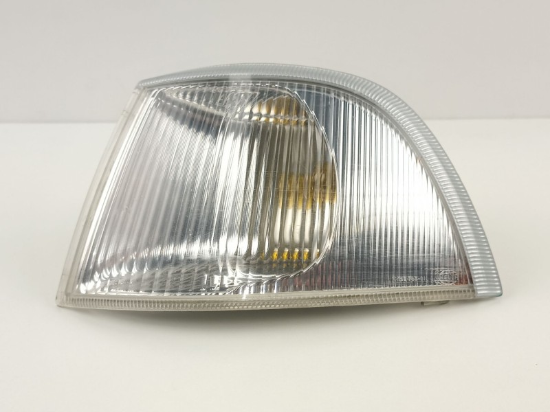 Recambio de piloto delantero izquierdo para volvo s40 berlina 1.9 turbodiesel referencia OEM IAM 30854653  30862523