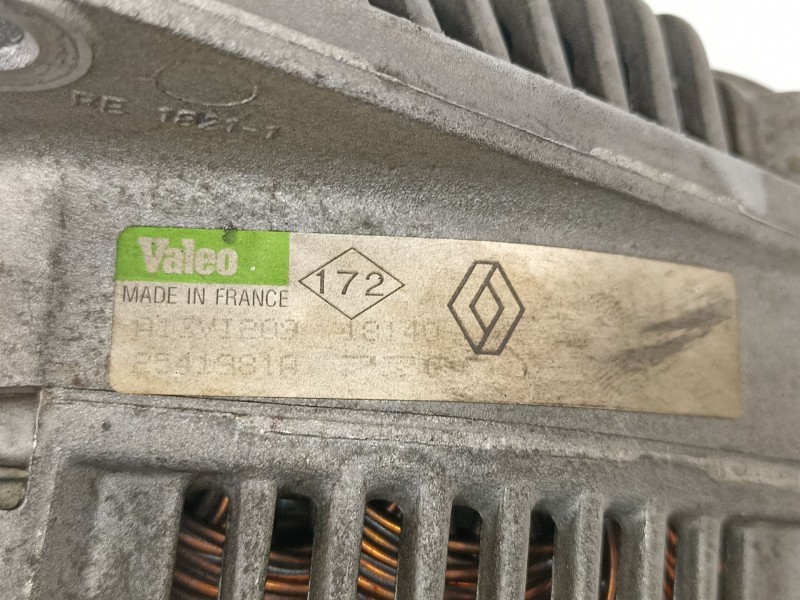 Recambio de alternador para volvo s40 berlina 1.9 turbodiesel referencia OEM IAM 8111888 2541981A 7700424582