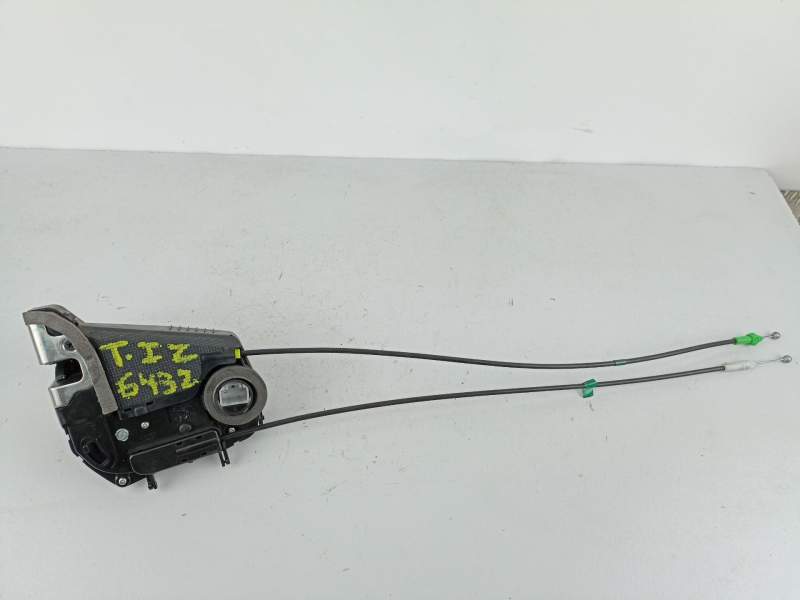 Recambio de cerradura puerta trasera izquierda para toyota yaris (_p9_) 1.33 vvt-i (nsp90_) referencia OEM IAM 690600D060  
