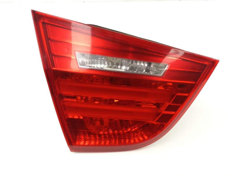 Recambio de piloto porton izquierdo para bmw serie 3 berlina (e90) 320d referencia OEM IAM 4871733  63214871733