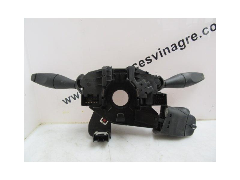 Recambio de mando luces y limpias : ford focus : 1.8 tddi (100,61cv) [2004] para ford focus 1.8 tddi referencia OEM IAM   
