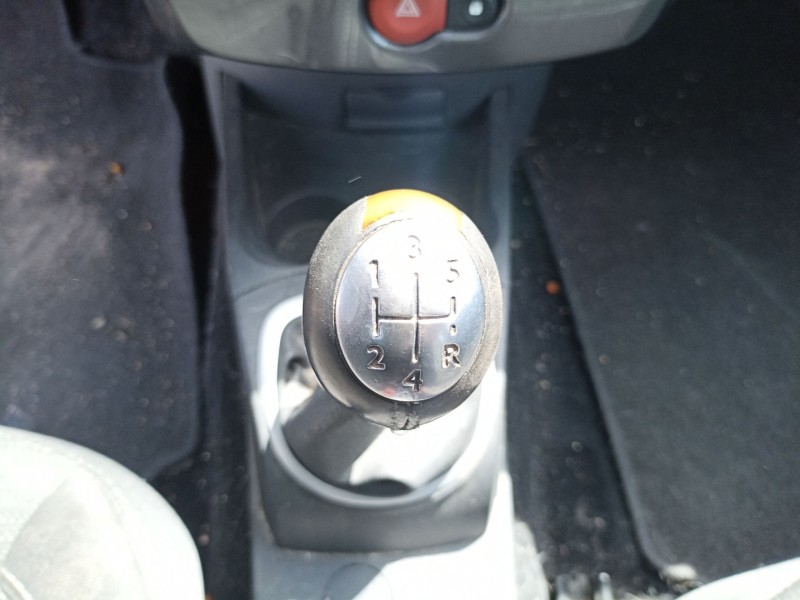 Recambio de carroceria para renault clio grandtour business referencia OEM IAM   