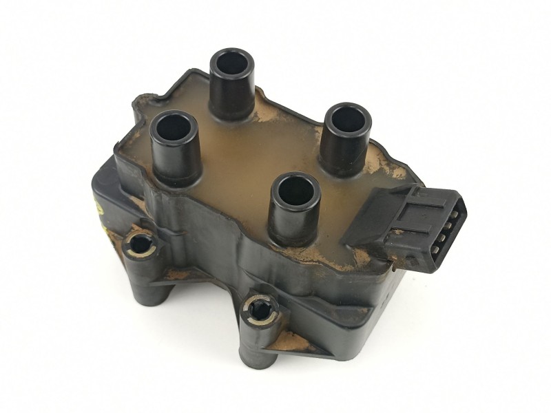 Recambio de bobina para peugeot 205 berlina 1.4 mito referencia OEM IAM 597049  