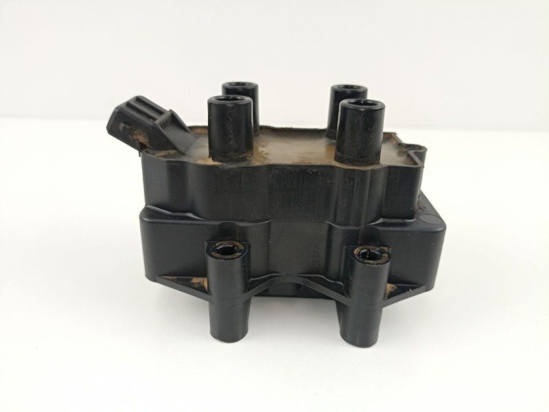 Recambio de bobina para peugeot 205 berlina 1.4 mito referencia OEM IAM 597049  