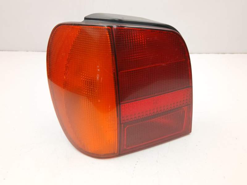 Recambio de piloto trasero izquierdo para volkswagen polo 1.4 g -aex referencia OEM IAM 6N0945095  