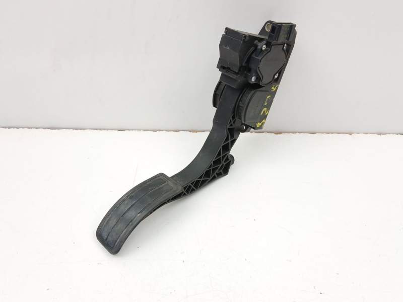 Recambio de potenciometro aceleracion para volkswagen polo 1.4 g referencia OEM IAM 6N1721503E 0280752207 