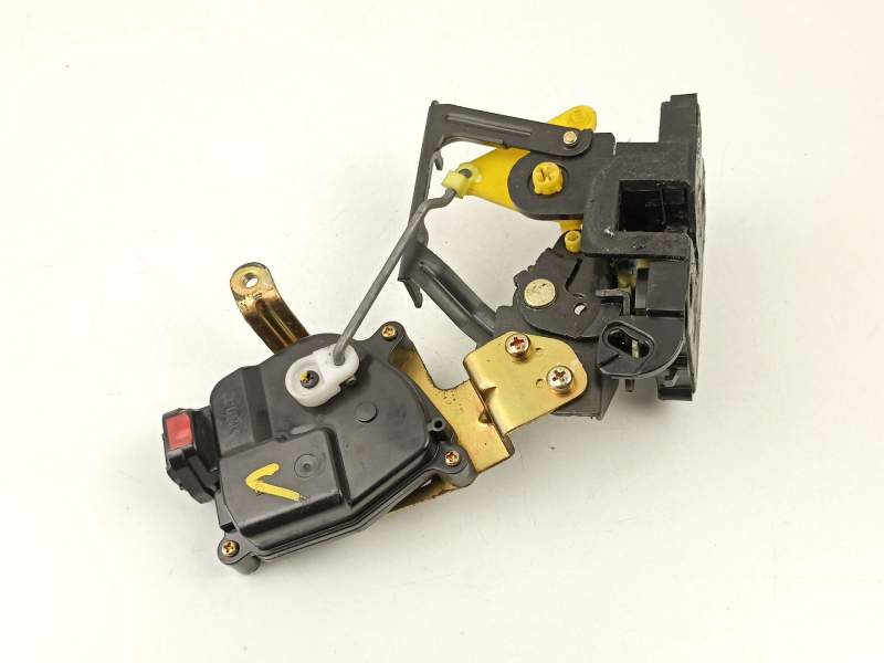 Recambio de cerradura puerta delantera derecha para kia rio ii (jb) 1.4 16v referencia OEM IAM 813221G000  